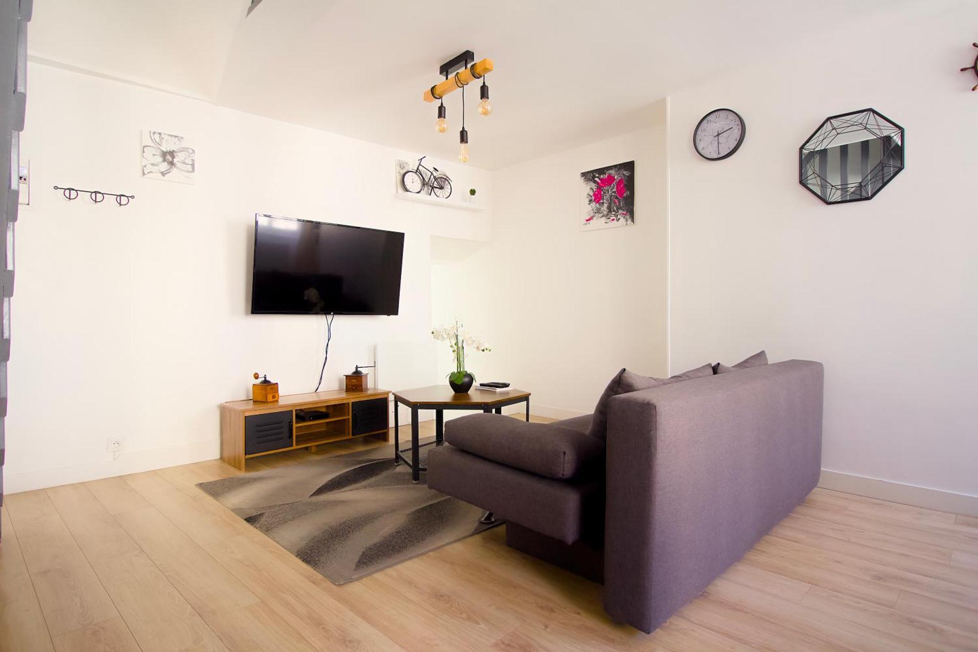 Triplex Lumineux A Cherbourg, Hyper Centre, 2 Pas Du Port & Vie Nocturne, Intendance Luxury Host Buitenkant foto