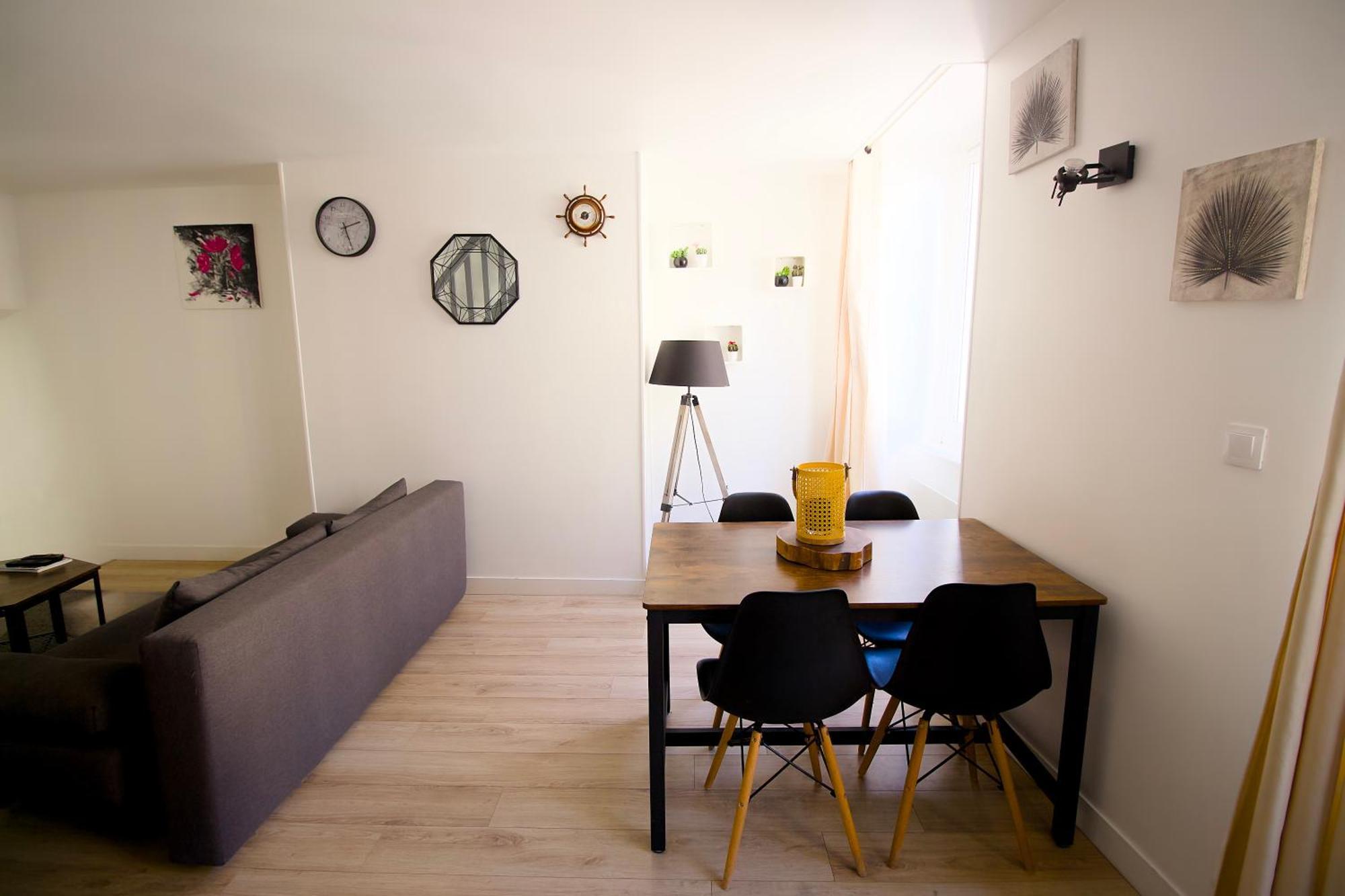 Triplex Lumineux A Cherbourg, Hyper Centre, 2 Pas Du Port & Vie Nocturne, Intendance Luxury Host Buitenkant foto