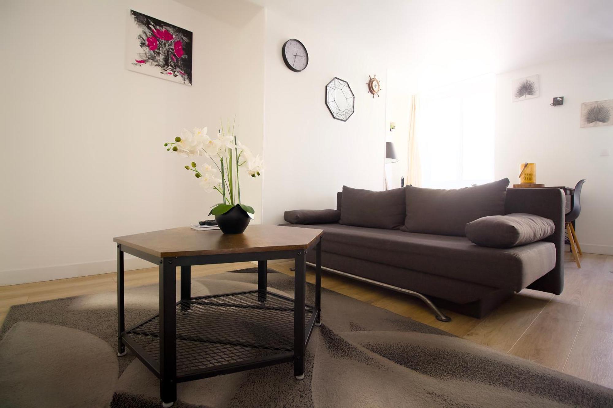 Triplex Lumineux A Cherbourg, Hyper Centre, 2 Pas Du Port & Vie Nocturne, Intendance Luxury Host Buitenkant foto