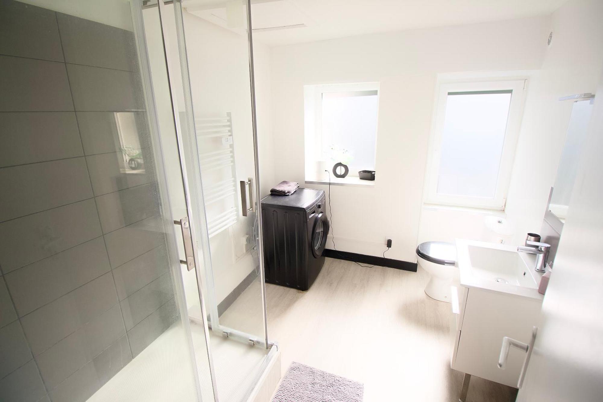 Triplex Lumineux A Cherbourg, Hyper Centre, 2 Pas Du Port & Vie Nocturne, Intendance Luxury Host Buitenkant foto